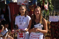 За втора поредна година Празникът на плодородието и фолклора в Скравена привлече участници от цялата страна