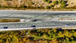 В петък, събота и неделя за повишаване на безопасността може да се променя организацията на движение в участъка в ремонт на АМ „Хемус“