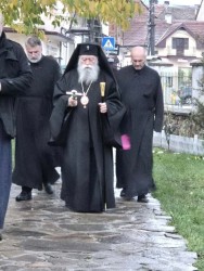 Църквата „Свети Архангел Михаил“ в Етрополе отбелязва своя храмов празник