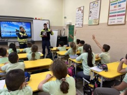 Доброволците от детското полицейско управление в Ботевград подновиха своите занимания