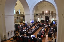 Министърът на образованието: Нужен е микс от мерки, с които да ограничим вредното онлайн влияние върху децата