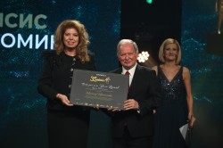 Проф. дтн инж. Цоло Вутов с юбилейна награда „Мистър Икономика“ за цялостен принос