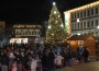 Коледната елха засия в центъра на Етрополе