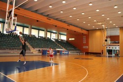 Община Правец обяви инвестиционното си намерение да ремонтира Спортната зала