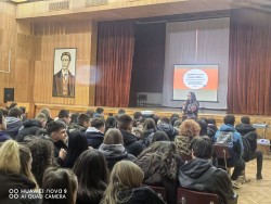 В Правец ученици от 8. до 12. клас се включиха в кампанията по управление на лични финанси на Камарата на частните съдебни   изпълнители