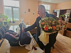 На Бабинден орисаха първото бебе на община Правец за 2026 г. 