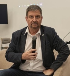 Синдикат "Образование": Българският учител е оставен сам да се справя с един грозен и системен недъг