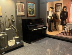 Пиано на 126 години получи като дарение Исторически музей - Ботевград