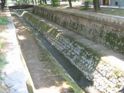 Инвестиционно предложение на Община Ботевград предвижда укрепване и подобряване на хидравличната проводимост на р. Стара река