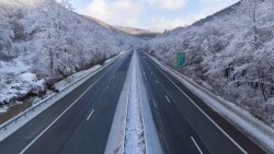 За 13 области метеоролозите са определили жълт код за снеговалеж