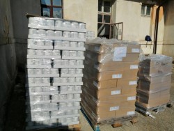 974 души от община Етрополе ще получат хранителни продукти от БЧК