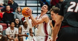 Гавалюгов и Санта Клара все пак ще играят на Мартенска лудост