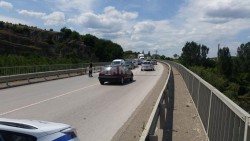 9 месеца след откриването: Мостът над р. Искър при Мездра ще се ремонтира