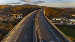 Шофьорите да се движат с повишено внимание при 51-ви км на АМ „Хемус“ в района на с. Разлив