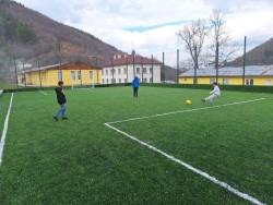 Успешно завърши проектът за изграждане на спортна площадка за футбол на малко поле с изкуствена трева в с. Лопян   