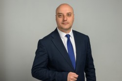 Атанас Славов: Това са избори между застоя, популизма и работата в  обществен интерес