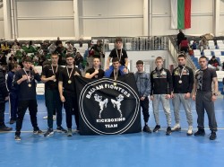 Кикбокс клуб Балкан Файтърс се завърна със силни резултати от Държавното първенство по кикбокс във Варна