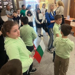 Наградиха победителите в конкурса за рисунка, посветен на Априлското въстание