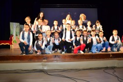 Общинска читалищна библиотека “Иван Вазов“ отбеляза Световния ден на книгата и авторското право с инициативи, насочени към малките читатели