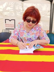 Как празнуват Световния ден на книгата и авторското право на остров Ибиса, споделя наша съгражданка