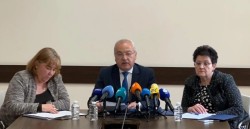 Увеличават пенсиите със 7,8%. Данъците остават без промяна. Какви промени предвижда още МФ?