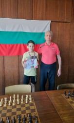 11-годишен шампион на ШК "Балканъ" покори мъжкия турнир по ускорен шахмат в Мездра