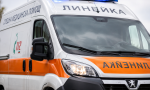 Трима работници на АПИ пострадаха при тежък инцидент на околовръстния път на Ботевград
