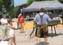 Ути Бъчваров впечатли Етрополе с гигантска етрополска баница 