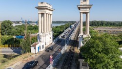 От 30 юни възстановяват двупосочното движение по Дунав мост при Русе