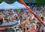 ХИЛЯДИ ЖИТЕЛИ АПЛОДИРАХА ПЪРВОТО ИЗПЪЛНЕНИЕ НА ХИМНА НА ЕТРОПОЛЕ В НАВЕЧЕРИЕТО НА ПРАЗНИКА НА ГРАДА