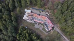 Преустановяват полицейската охрана край хижа „Петрохан“, разследването продължава