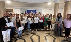 Рекордните 152 отличници завършиха програмата на МОН за ИТ умения и кариера