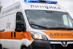Мотоциклетист е с фрактура на бедрената кост след катастрофа в Етрополе