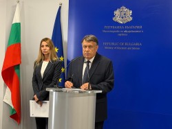 PISA 2025: Българските ученици отстъпват по математика и четене