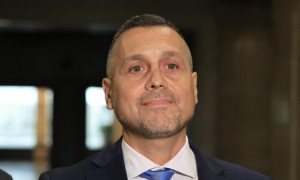 Кметът на Елин Пелин се кандидатира за президент