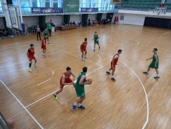 Ботев 2012 загуби от ЦСКА в контрола