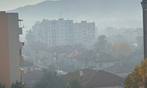 Ботевград под задушлива пелена от дим, а институциите мълчат – кой трябва да предупреди гражданите?