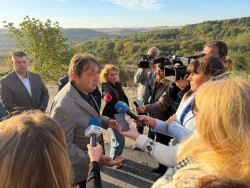 Министър Шишков: Ремонтът на тунел „Топли дол“ е наложителен, обходният път през Витиня е опасен