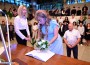 34 семейни двойки празнуват заедно своите сребърни сватби – 25 години любов, споделени радости и житейски изпитания 