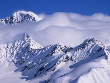 Alaska-Range,-Ruth-Amphitheater,-Alaska